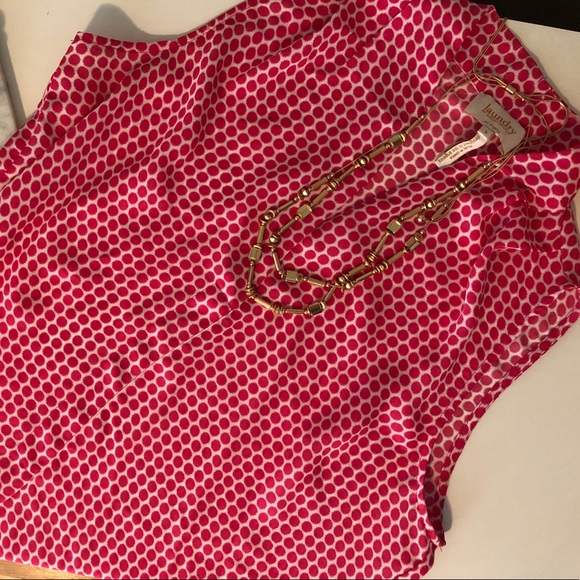 Light weight blouse - Picture 2 of 2